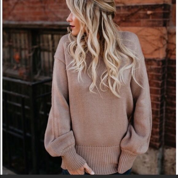 New Sexy Backless Chunky Knit Sweater - Picture 3 of 11